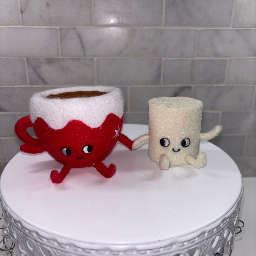 Cute Red and White Cup with Marshmallow hot chocolate